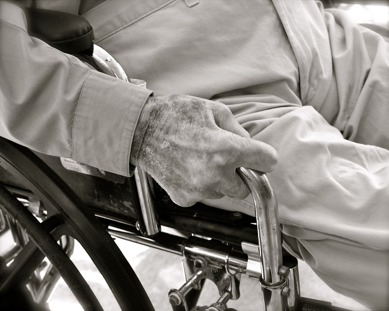 aging-2379003_1280.jpg