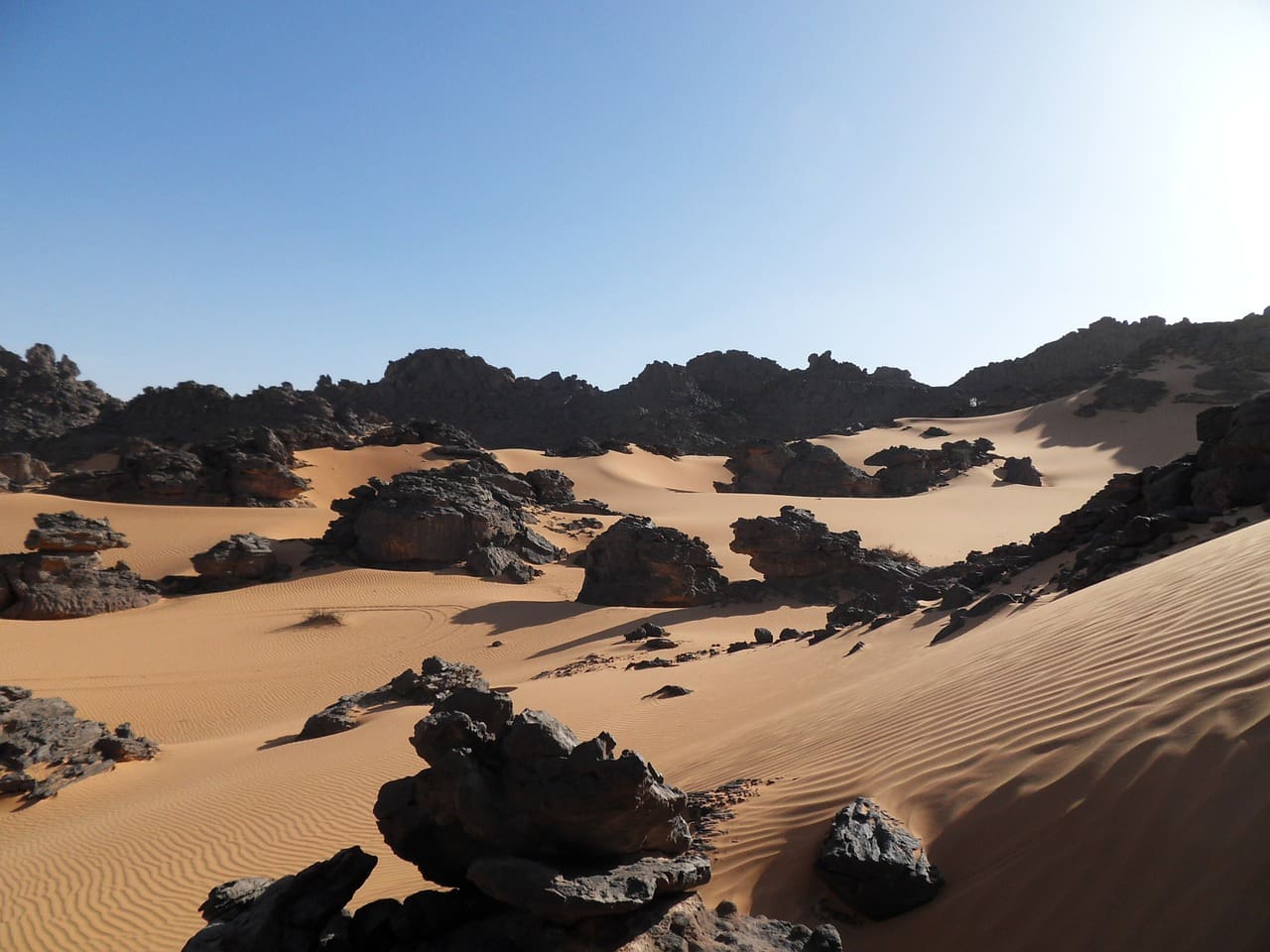 desert-171114_1280.jpg