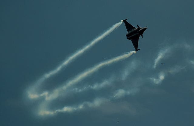 640px-dassault_rafale_display_at_pas15.jpg